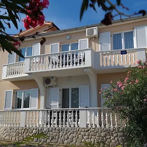 Apartman Mihalic, Šilo