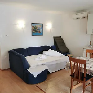 Apartament Dajana, Šilo
